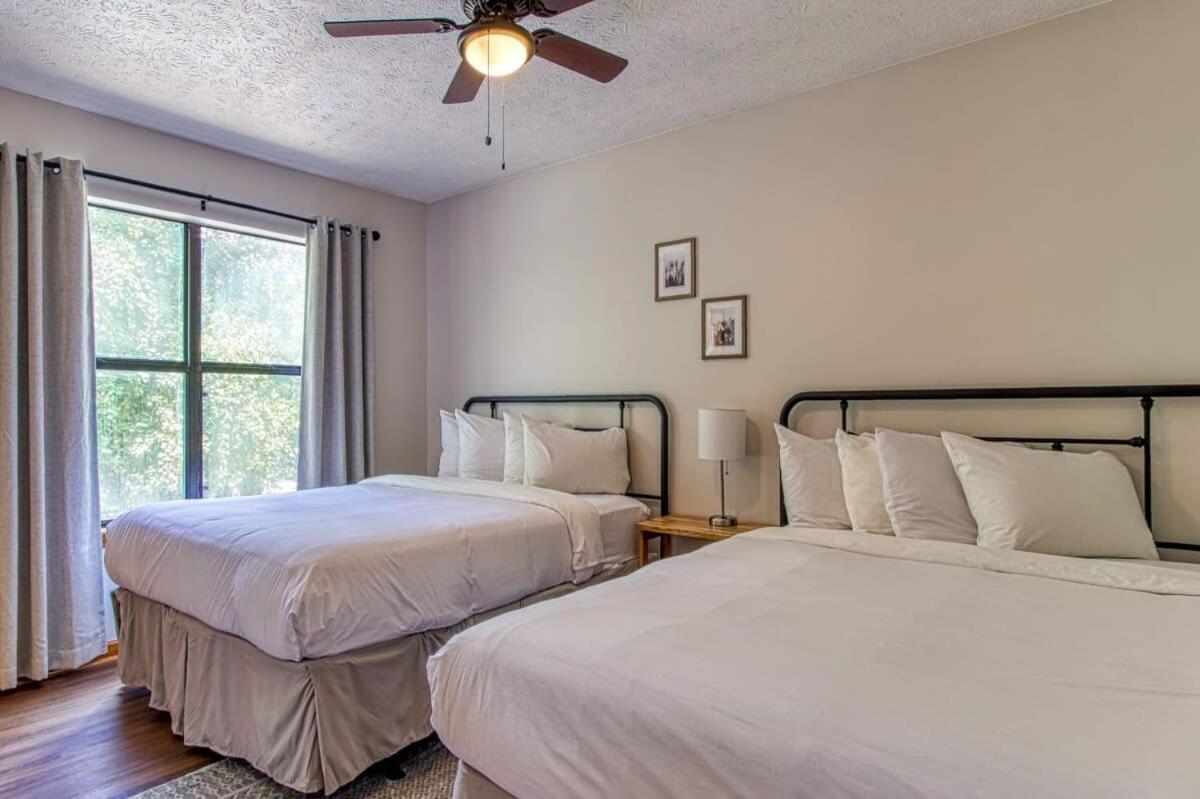 Pinecrest Townhomes-1King-2Queen Unit-Renovated Pigeon Forge Exterior photo