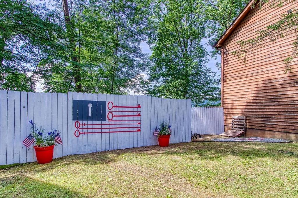 Pinecrest Townhomes-1King-2Queen Unit-Renovated Pigeon Forge Exterior photo