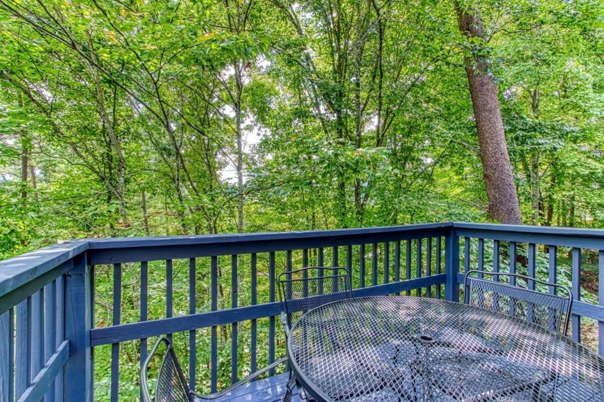 Pinecrest Townhomes-1King-2Queen Unit-Renovated Pigeon Forge Exterior photo